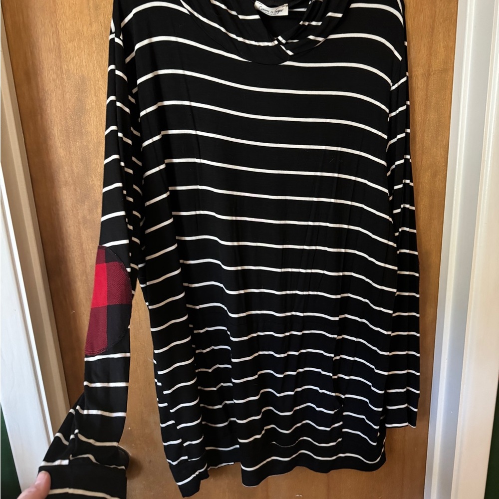 Black and White Striped Long Sleeve Top with Red Elbow Detail